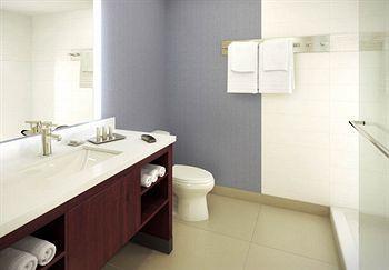 By Marriott Decatur 3* Forsyth