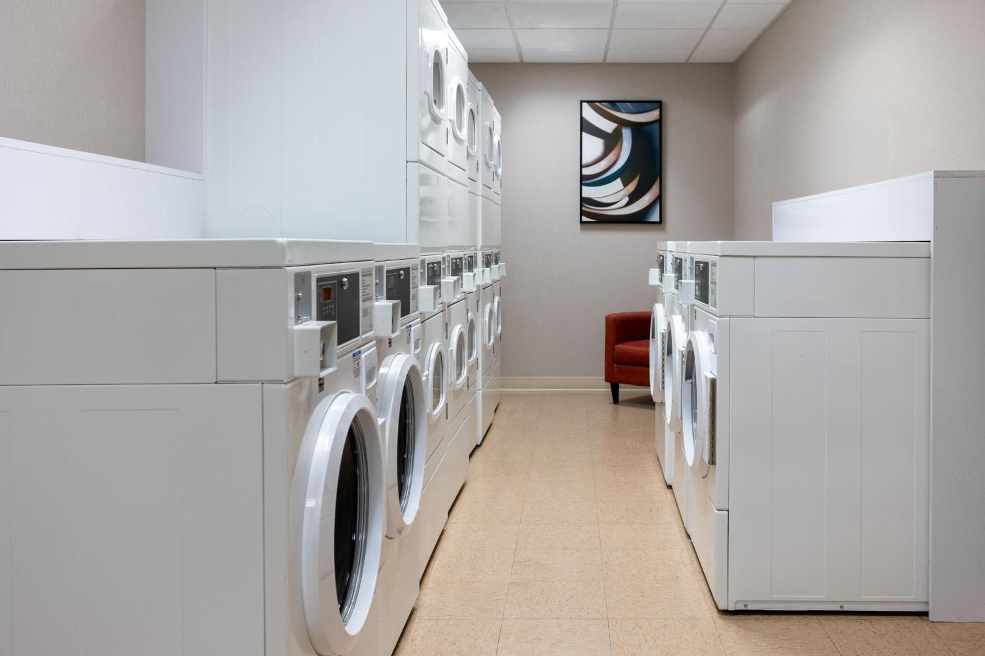 By Marriott Decatur Hotel 3*